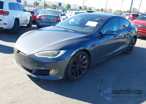 2017 Tesla Model S 60/75 z USA, uszkodzony, nr VIN 5YJSA1E15HF225167